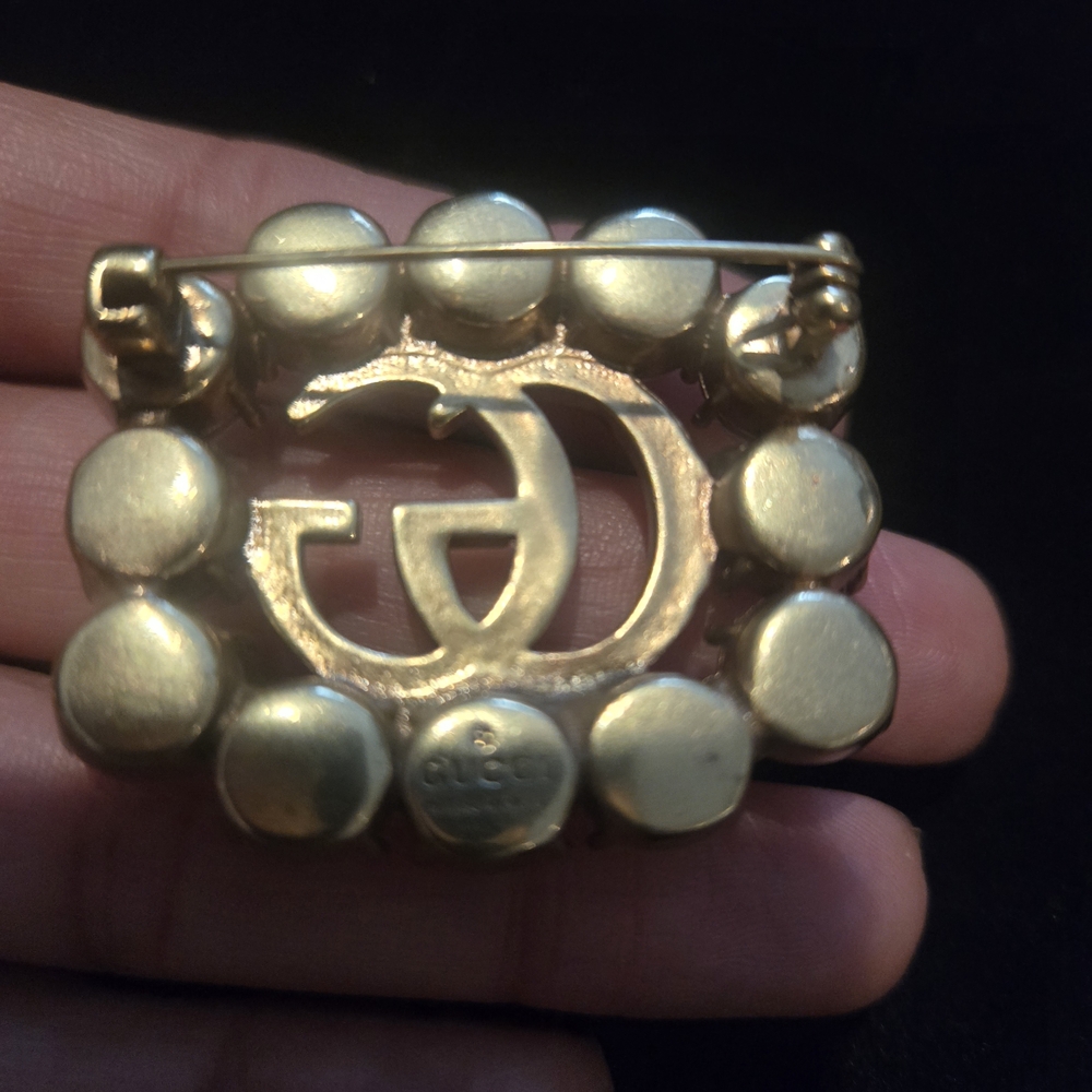 Gold and Pearl Women's Brooch - Picture 4 of 8